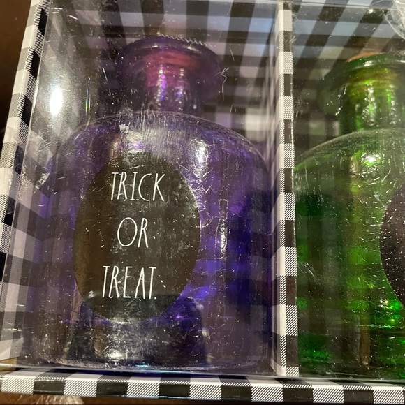 Rae Dunn Glass Potion Bottle Set of 3 TRICK OR TREAT, BOO, SPOOKY BRAND NEW! - Picture 3 of 5